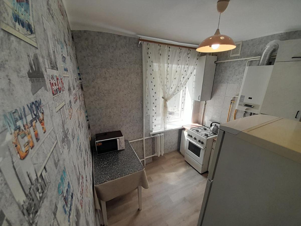 Квартира Біля Парку На Княгині Ольги 13 Riwne Exterior foto
