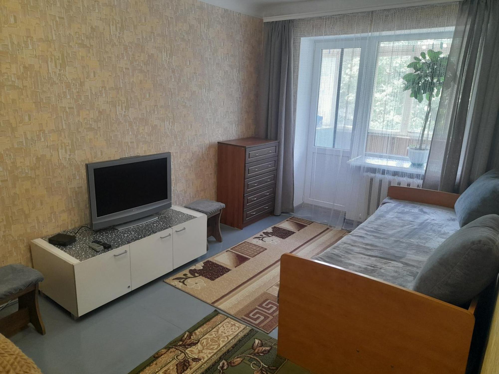 Квартира Біля Парку На Княгині Ольги 13 Riwne Exterior foto